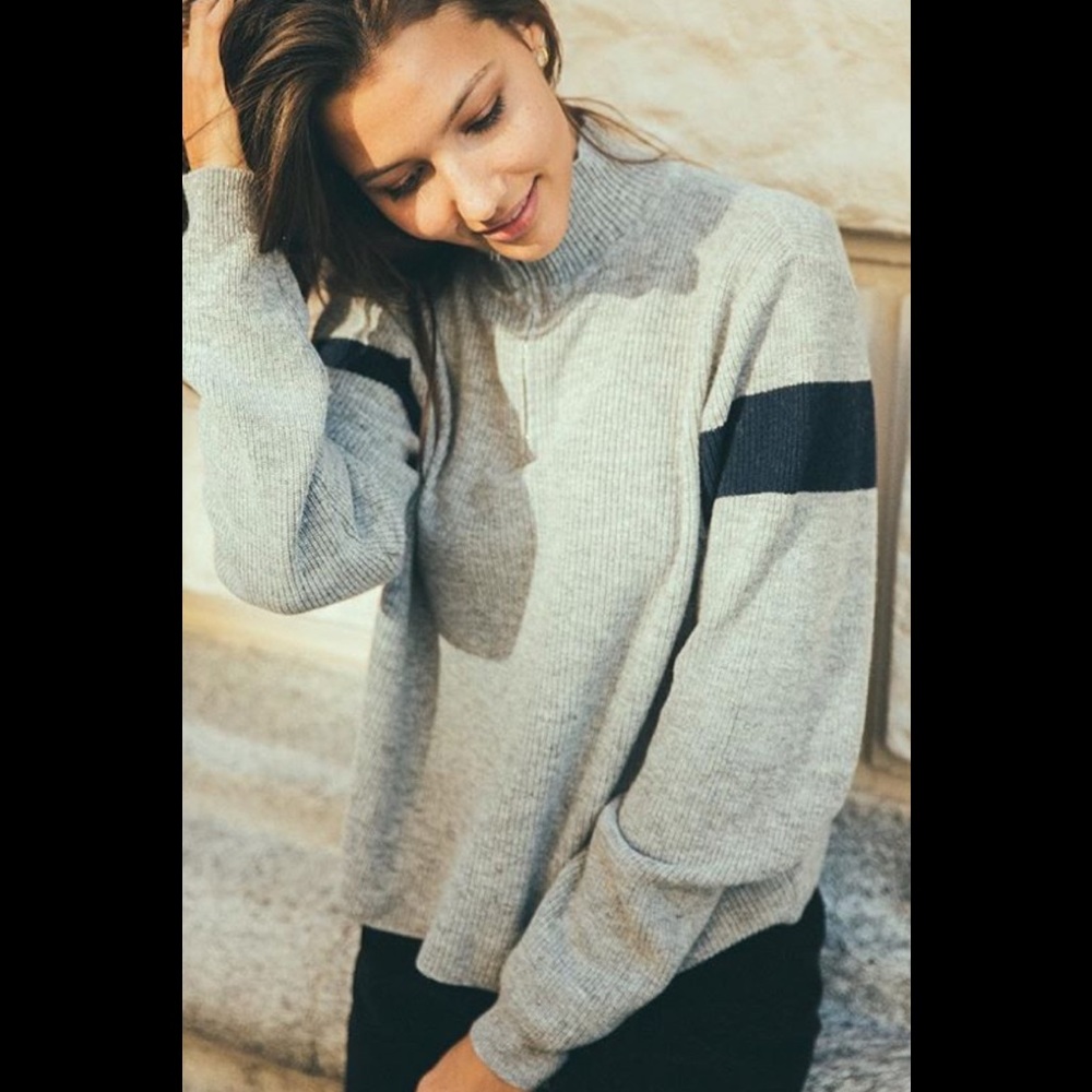 Brandy Melville cashmere sweater - Picture 1 of 2